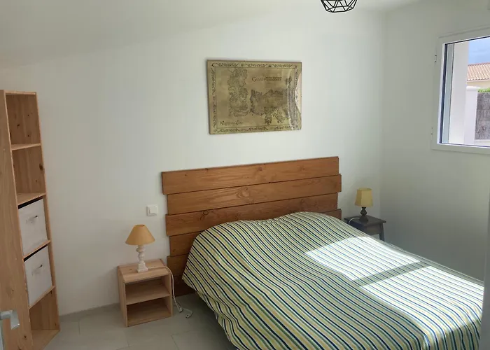 Les Oyats 2 Personnes 50m De La Apartmán *